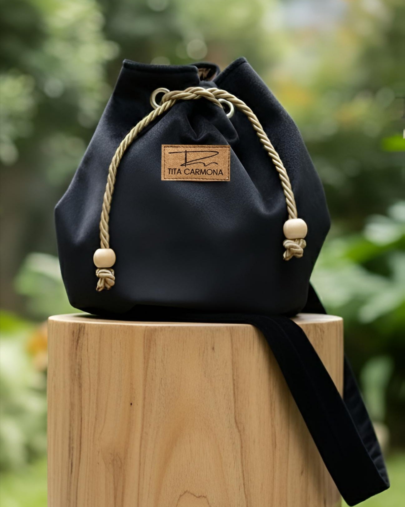 Tula "Bucket" | Edición Limitada